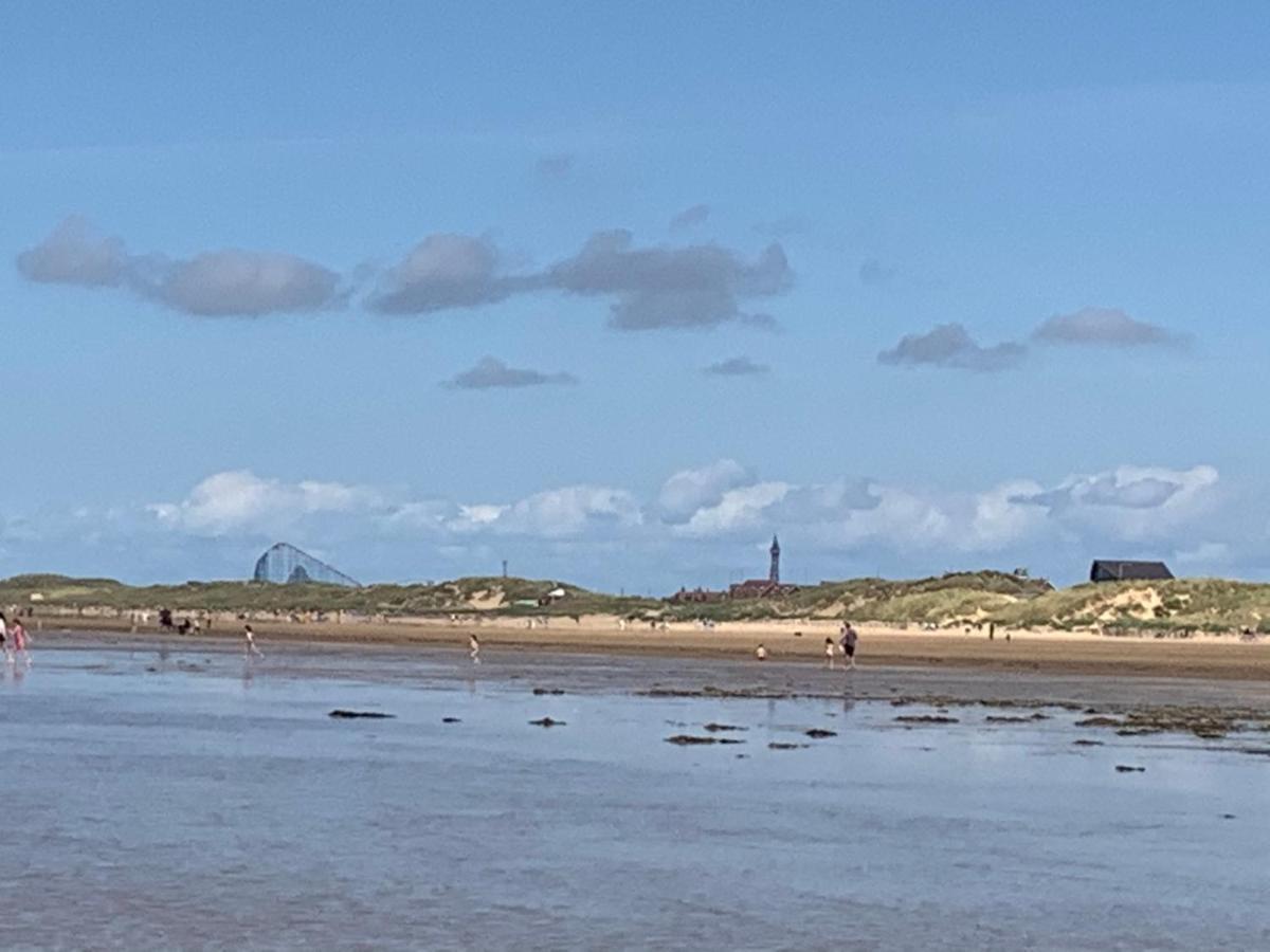 Beach Lookout - Sea Views Lytham St Annes Exteriör bild